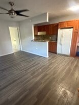 Building Photo - 1860 Venice Park Dr