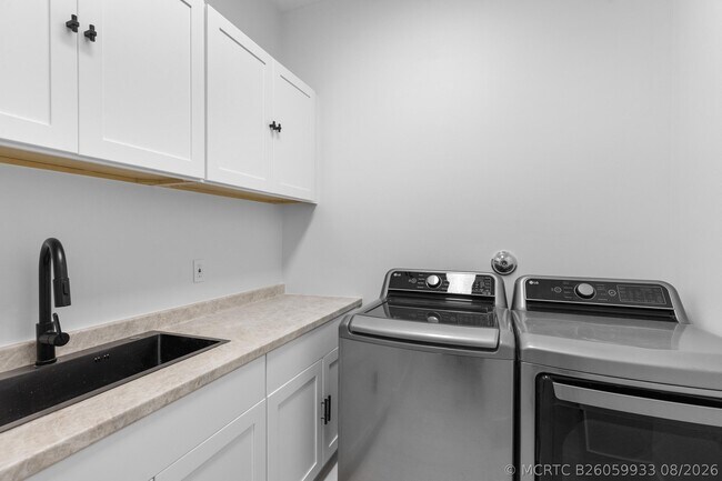 Building Photo - 17606 Circle Pond Ct