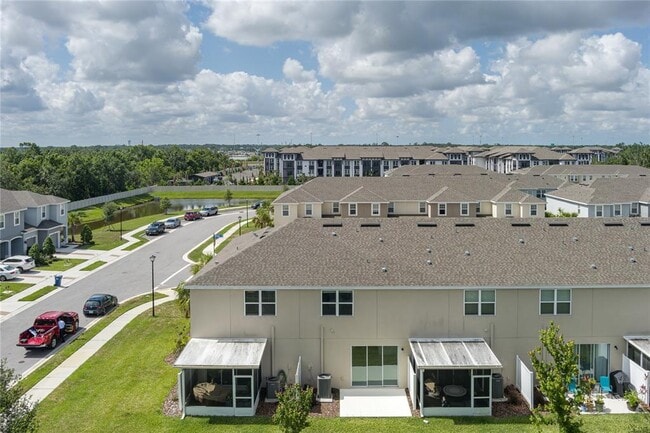 Building Photo - 6344 Willowside St