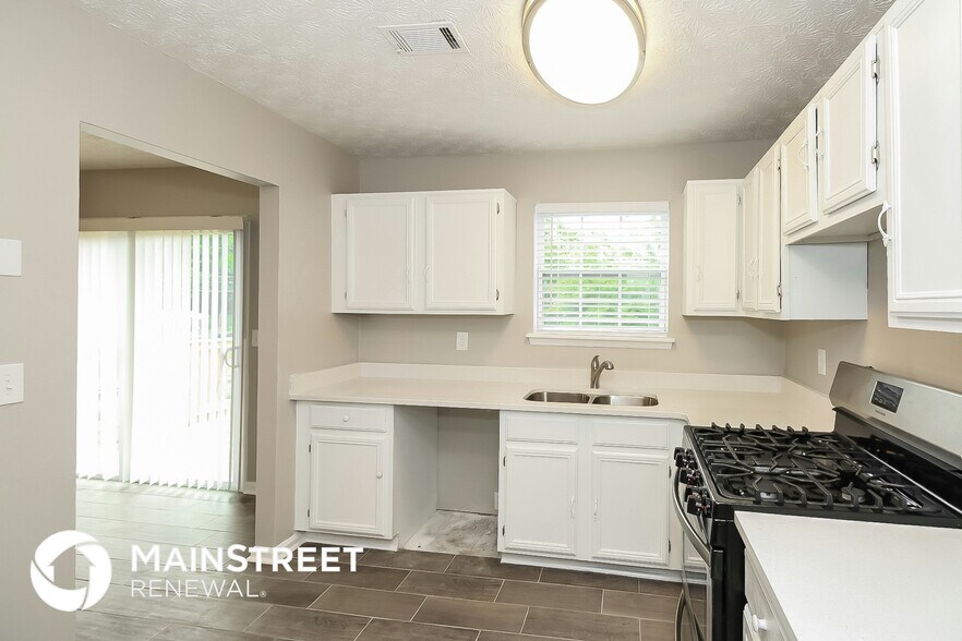 Building Photo - 7035 Greenbower Ln