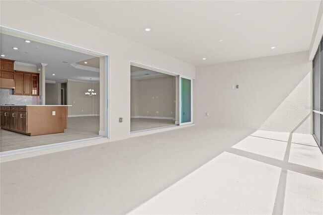 Building Photo - 10459 Eclipse St