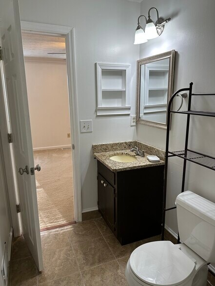 Building Photo - 2953 Lexington Trace Dr SE