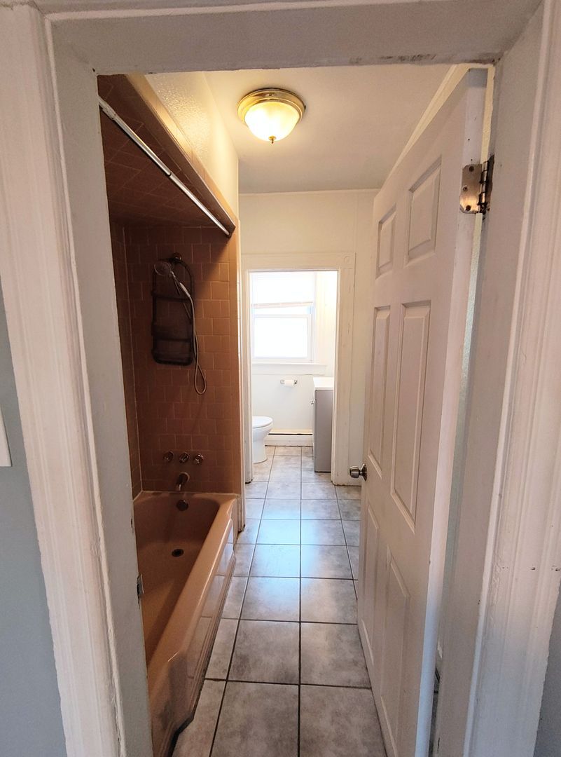 Building Photo - 3 Veto St