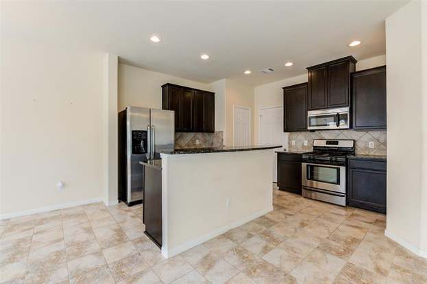 Building Photo - 8023 Villa Lago Ln