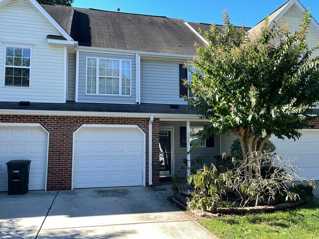 Building Photo - 5647 Fellowship Dr