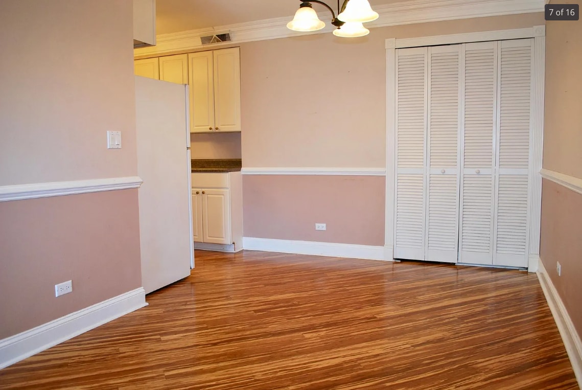 dining area - 5520 Belmont Rd