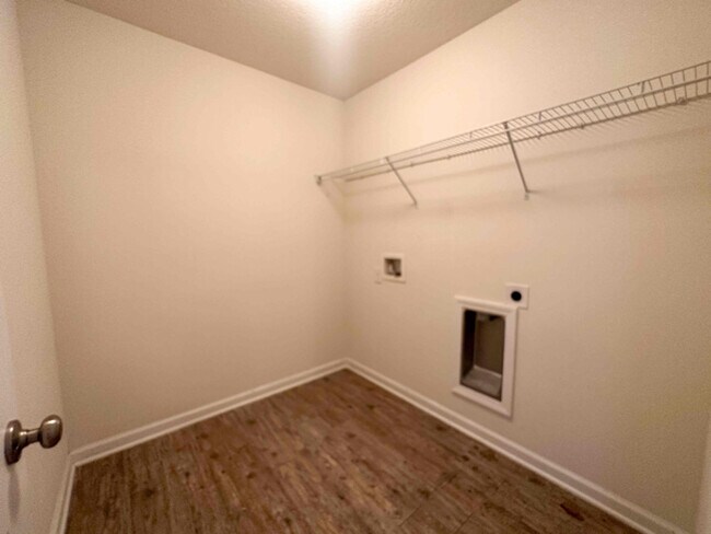 Building Photo - 733 Widgeon Wy