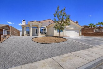 Building Photo - AVAILABLE NOW - $500 off first month rent - 4bd/2ba, 1895 Sq. Ft. Single Family Home with Solar