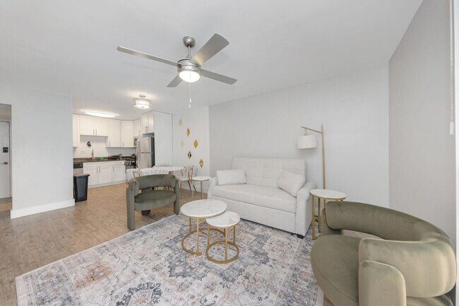 Building Photo - 4403 W Cleveland St