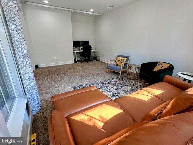 Building Photo - 23115 Cottonwillow Sq