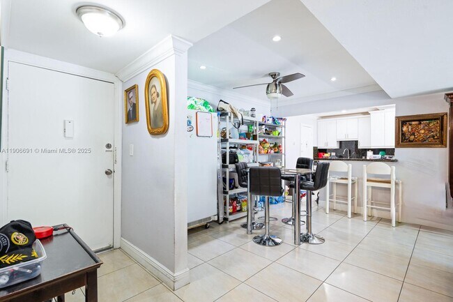 Building Photo - 7401 SW 82nd St