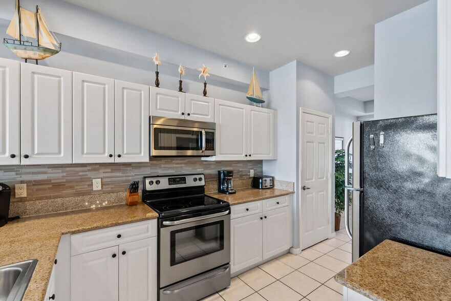 Building Photo - 7930 Mahogany Run Ln