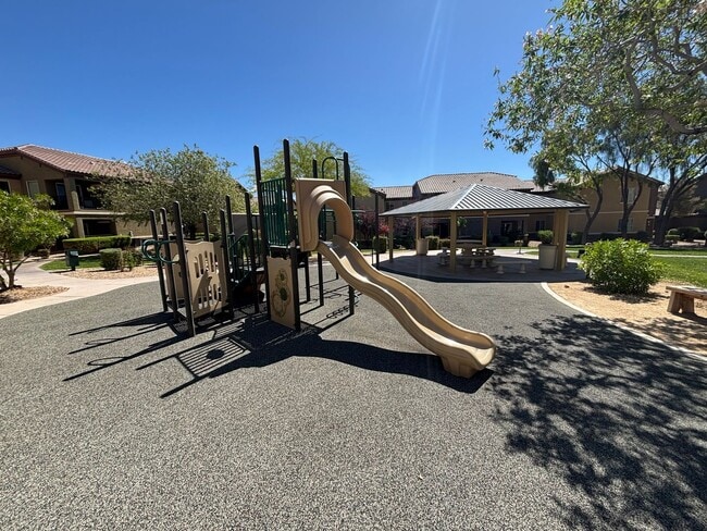 Building Photo - Beautiful 3Bed/2Bath/1Car Condo in Sky Pointe Community – Northwest Las Vegas!