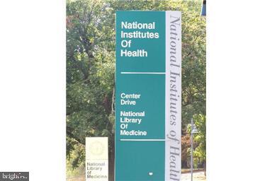 Building Photo - 10670 Weymouth St