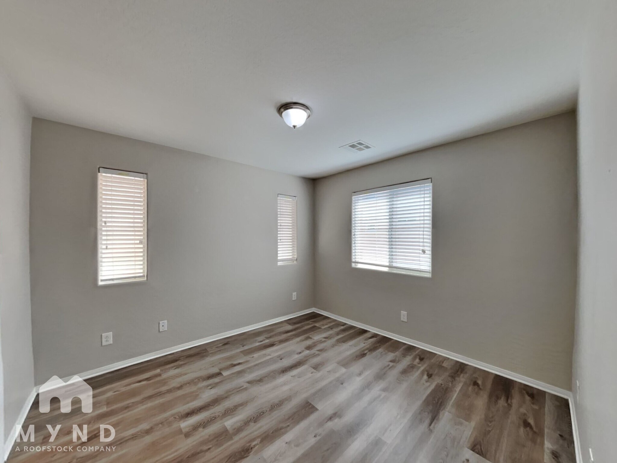 Building Photo - 7608 Tiffany Lamp Ct