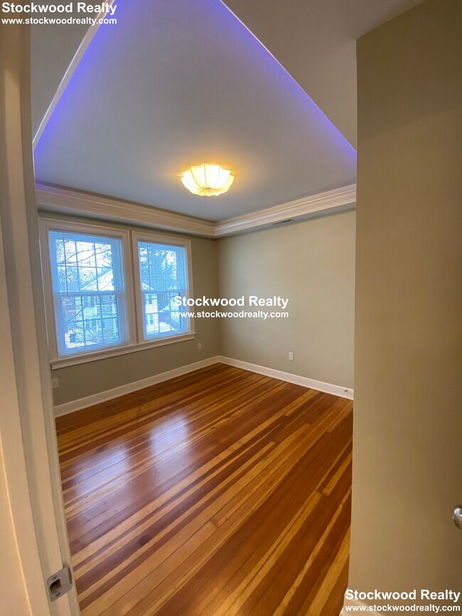 Building Photo - 152 Blue Hill Avenue