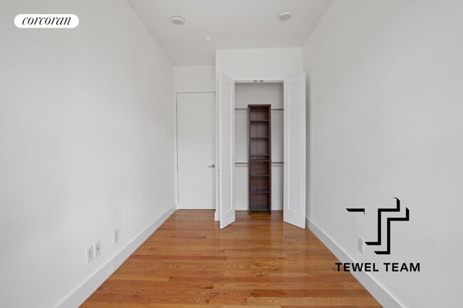 Building Photo - 167 W 122nd St