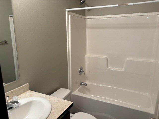 Building Photo - 10694 State Rte 762