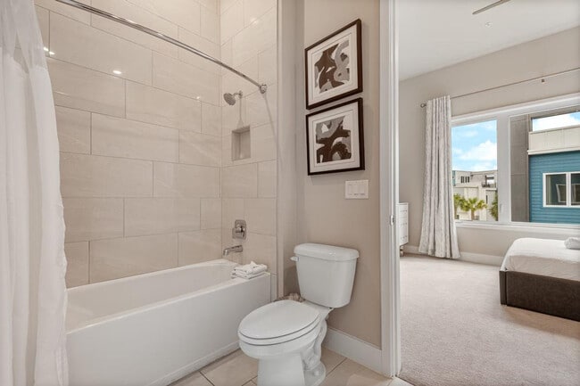 Building Photo - 7740 Sandy Ridge Dr