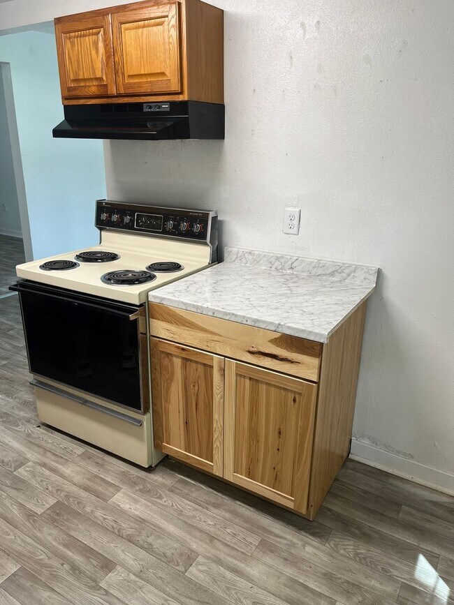 Building Photo - More Space, More Possibilities, More Room to Call Home!