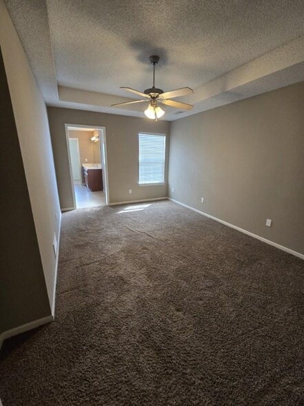 Building Photo - 2012 Hickoryleaf Ln