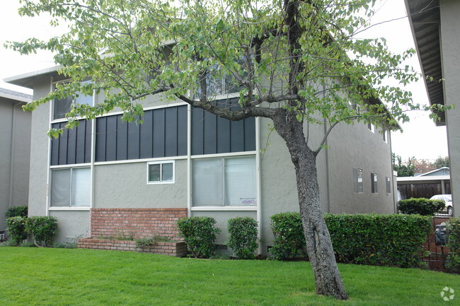 Building Photo - Saratoga Valley Apartment