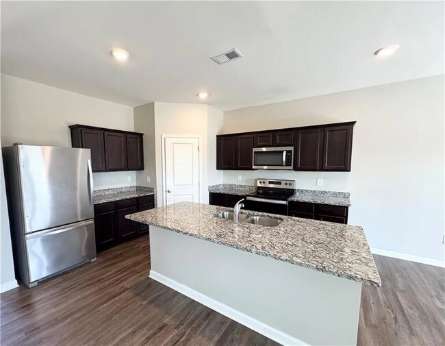 Building Photo - Corner-Lot Luxury Living in Bridlewood Far...