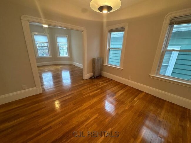 Building Photo - 145 Albion St