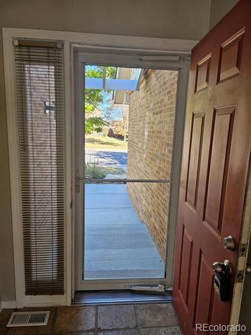 Building Photo - 813 S Ouray St