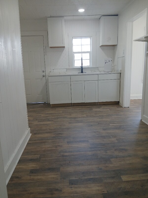 Building Photo - 1903 Washington St