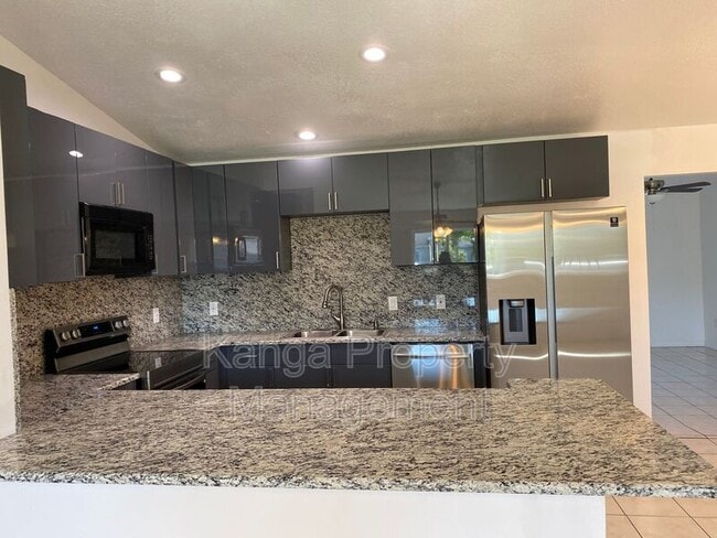 Building Photo - 757 NW Bayard Ave