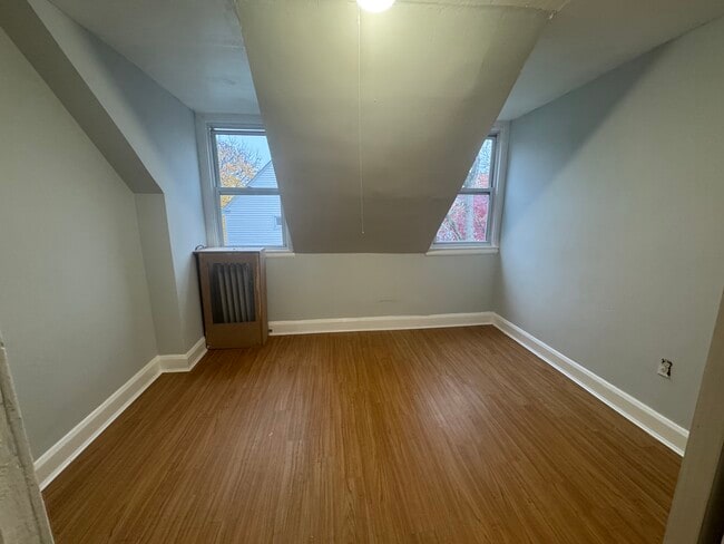 Building Photo - 6 Dudley St