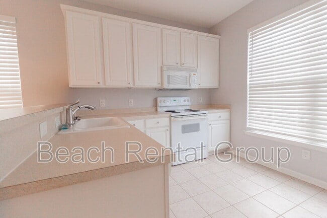 Building Photo - 211 Connemara Dr