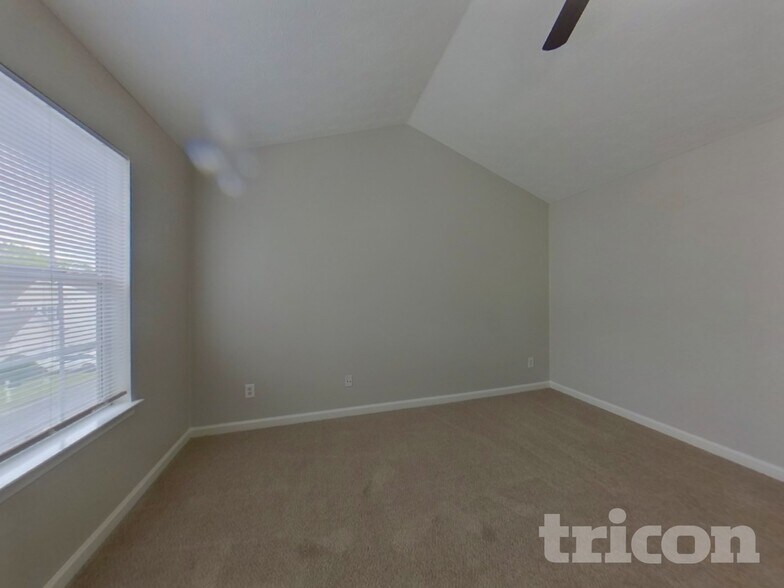 Building Photo - 176 Spring Walk Wy