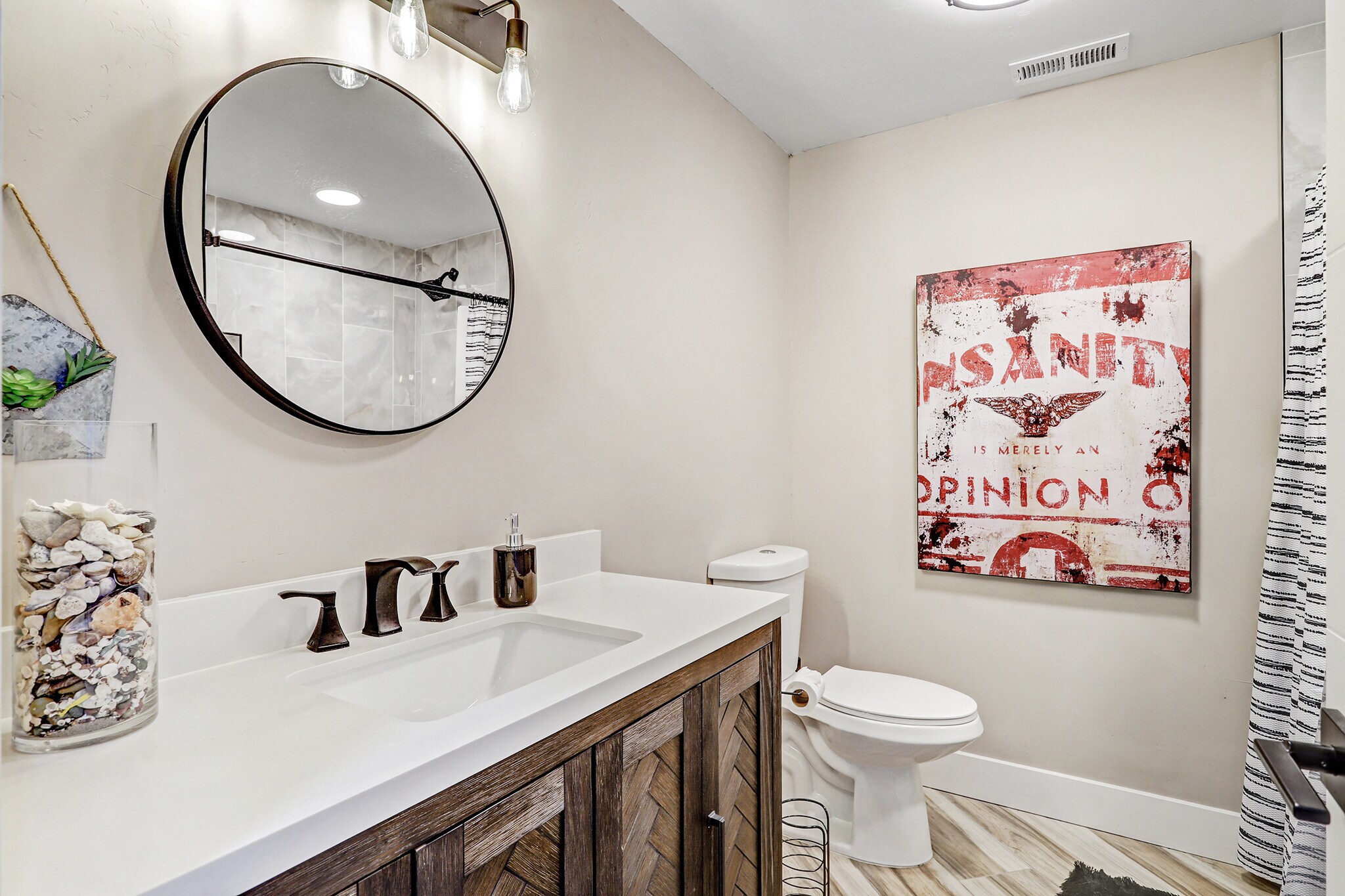 Building Photo - 1150 La Vega Rd