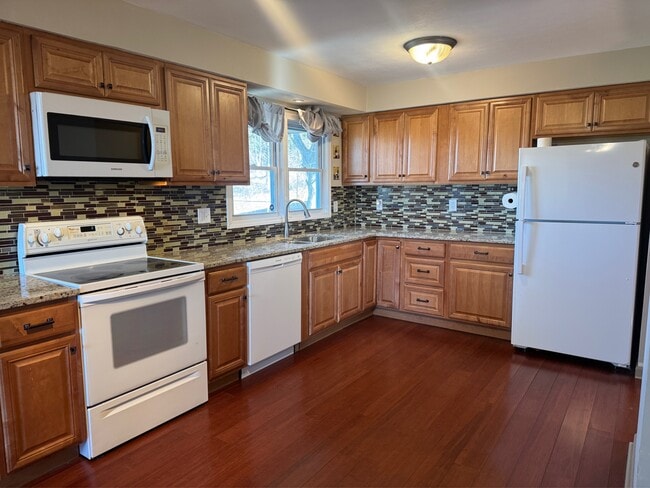 Building Photo - 1208 Toft St