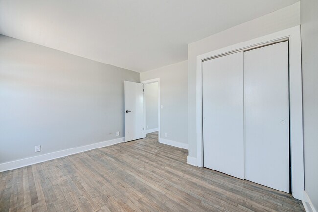 Building Photo - 201 S Main St