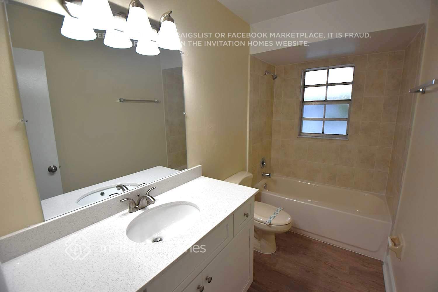 Building Photo - 1172 La Mesa Ave