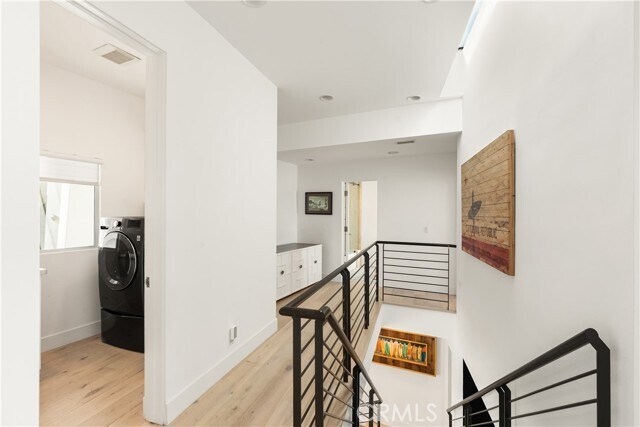 Building Photo - 3230 Tyrol Dr