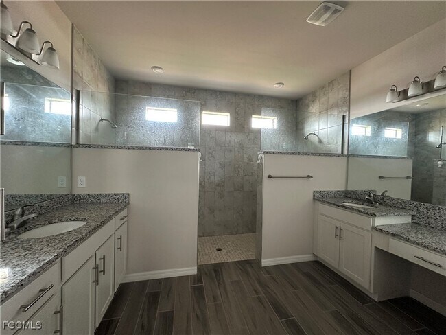 Building Photo - 1717 NW 6th Ave