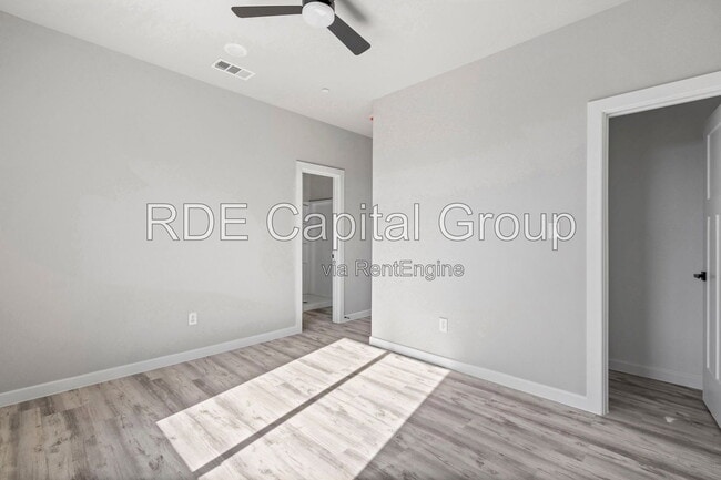 Building Photo - 948 S Corinth St Rd