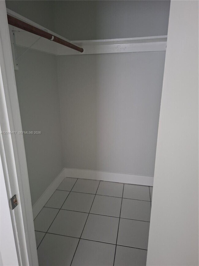 Building Photo - 1814 SW 97th Terrace