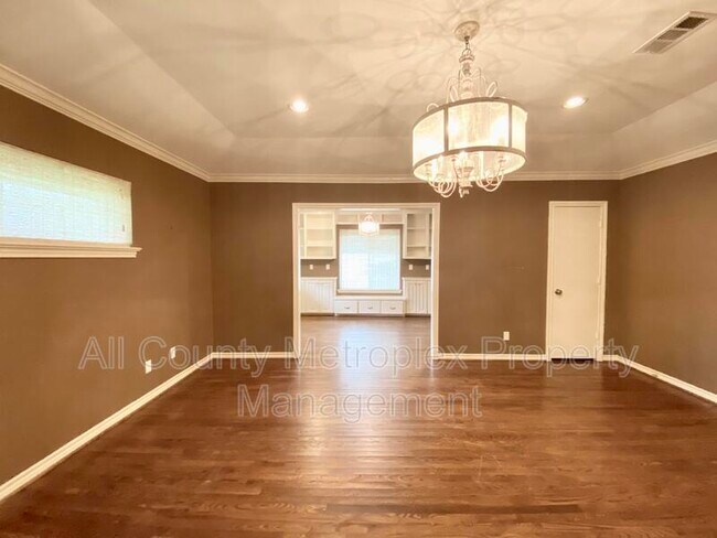 Building Photo - 4559 Hockaday Dr