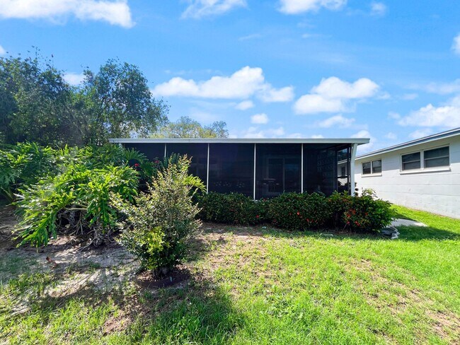 Building Photo - Unfurnished Harbor Hills Home with Creek Views – 3 Bed | 2 Bath