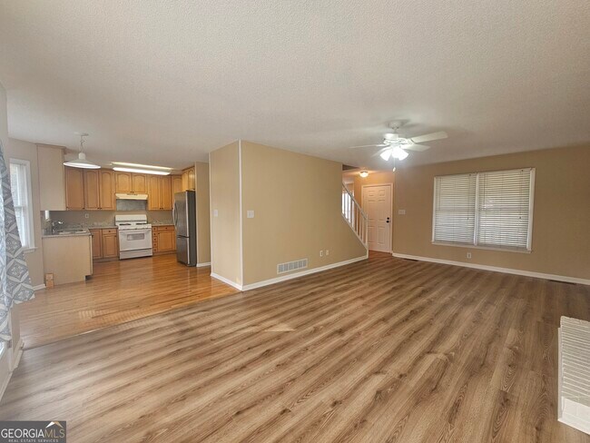 Building Photo - 24 Springfield Dr