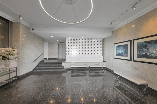 Building Photo - 3060 Pharr Ct N Northwest