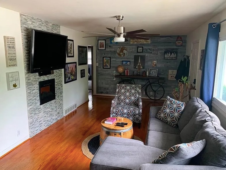 living room - 10933 Big Bend Rd