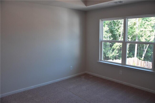 Building Photo - 549 Ruths Dr
