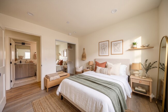 Building Photo - LUXURY in Prime Culver City