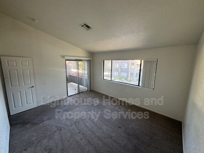 Building Photo - 5050 S Rainbow Blvd